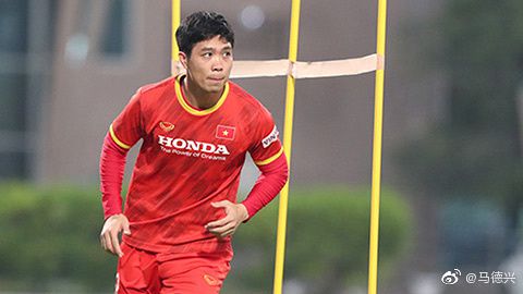 他搭档韩栋、宋轶出演的电视剧《蜂巢》也将于2018年播出